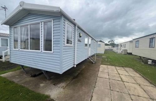 Rhyl House | Caravan Glendale