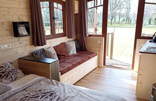 Saint-Romain-de-Benet Other | Caravan in the heart of an alpaca farm
