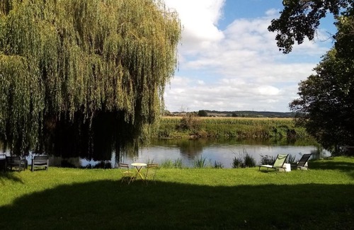 Neuilly Other | Caravane Eriba au Bord de l'Eure