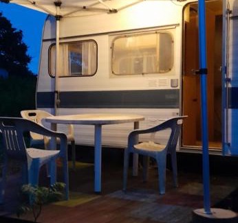 Carhaix-Plouguer Other | Caravane hôte