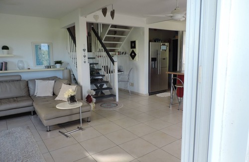 Tartane Villa | Caravelle peninsula, opulent villa with swimming pool, seafront