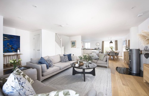 Carbis Bay House | Carbis Bay Lodge, 69 Una - luxury lodge with private hot tub and spa access