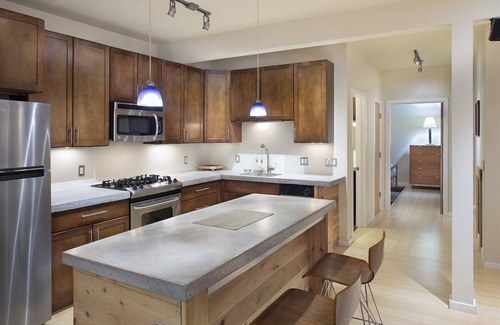 Carbondale Apartment | Carbondale Oasis | Parkside, Spacious, D/T, Modern
