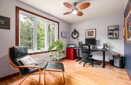 Saint-Etienne-De-Bolto House | Cardinal Lake house just 1 hour from Montreal