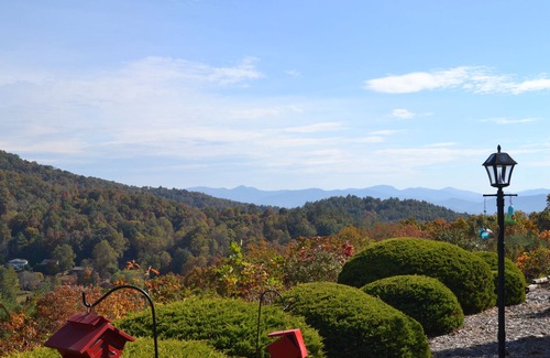 Franklin Villa | Cardinals Nest at RidgeCrest Villa in the Smoky Mountains
