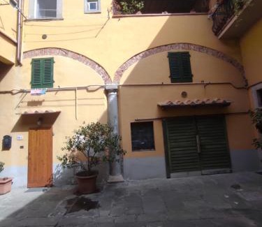 Careggi Rifredi Apartment | CAREGGI GARDEN APARTMENT