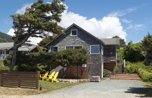 Neahkahnie Beach Cottage | Caretakers Bungalow