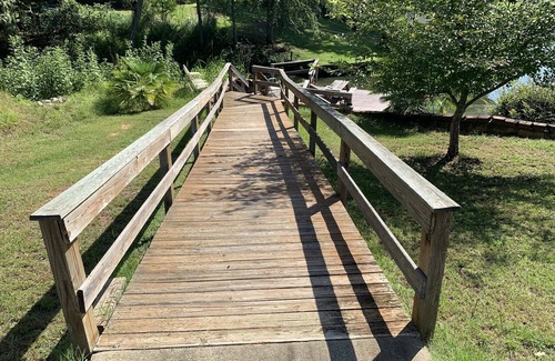 Lake Oconee House | Carey’s Cove on Lake Sinclair