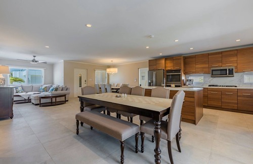 Washington House | Caribbean Queen Luxury villa w/pool & jacuzzi