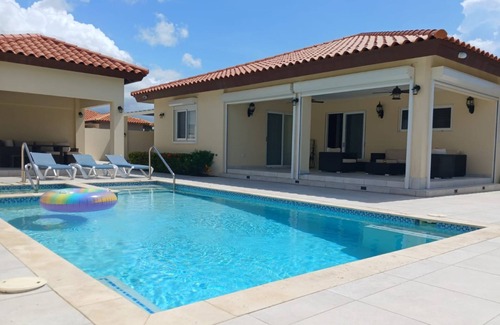Washington House | Caribbean Queen Luxury villa w/pool & jacuzzi