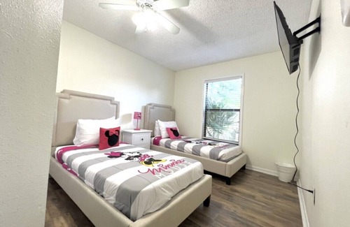 Poinciana House | Caribou Tropical 🌴Disney🎢Oasis 🥥with a Pool🏊‍♂️