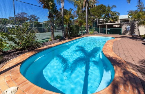 Nelson Bay Apartment | Carindale, 10,19 Dowling St - Ground floor, pool, tennis court, Wi-Fi, Foxtel, linen, bed making