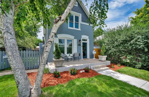 Sloan Lake House | Carla Conde