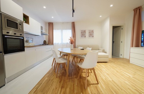 Augusta House | Carla House