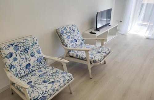 Sanremo Centre Apartment | Carlo's ZR141 Sanremo Market