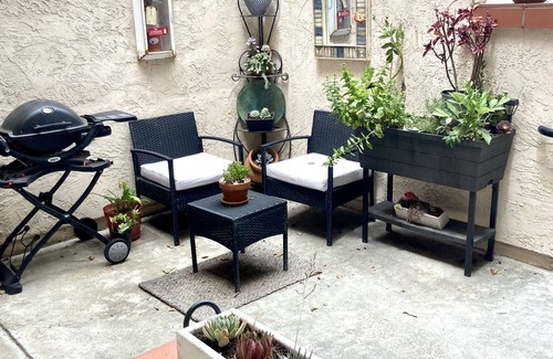 Carlsbad Condo | Carlsbad Staycation 7 minute drive to beach! Modern, Cozy, and Fresh!