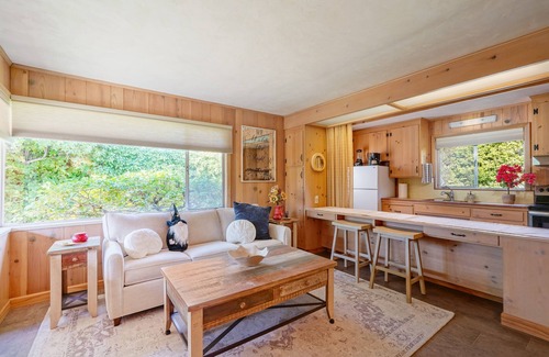 Carmel House | Carmel Cottage by the sea LuxeC