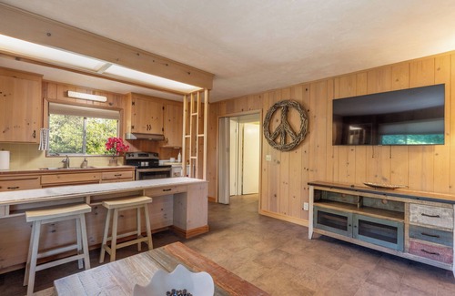 Carmel House | Carmel Cottage by the sea LuxeC