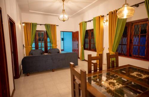 Hatton House | Carmel Crown Villa