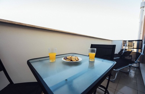 Sao Martinho do Porto Apartment | Carmona - T2 Holiday Apartment by São Martinho do Porto beach By SCH