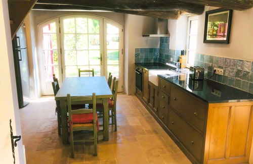 Carnac Cottage | Carnac: Cozy holiday home in Carnac – Peaceful, near beaches and menhirs