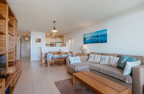 Carnac Apartment | Carnac: Flat 6 people, 3 rooms, 60m², Wifi, near beach, parking