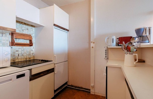 Carnac Apartment | Carnac: Flat 6 people, 3 rooms, 60m², Wifi, near beach, parking