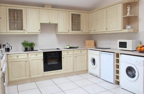 Chysauster House | CARNE VUE, pet friendly, with a garden in Penzance