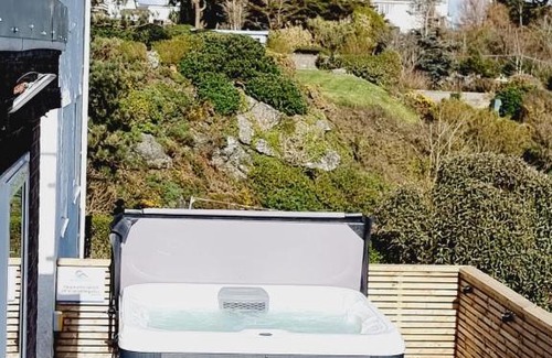 Trearddur Bay House | Carnedd - Trearddur Bay - Stanley-Stays