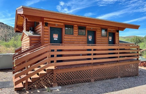 Cornville Cabin | Carnelian Cabin: Empower Your Soul