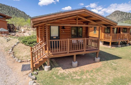 Cornville Cabin | Carnelian Cabin: Empower Your Soul