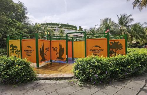 Gelang Patah Apartment | Carnelian Tower Hotel at Forestcity 4201 with WIFI