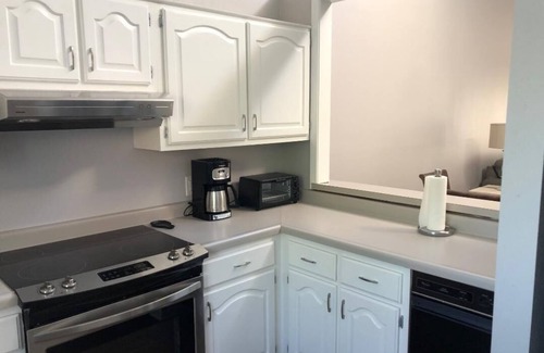 Heber Springs Condo | CAROL'S GETAWAY near Sandy Beach
