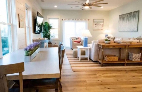 Wilmington Beach Villa | Carolina Casita, short walk to tiki bar and beach