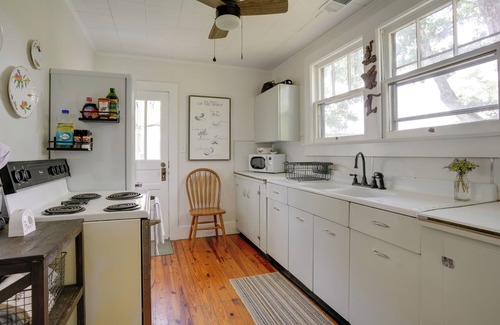 North Chattanooga Cottage | 'Carousel Cottage:' North Chattanooga Home!