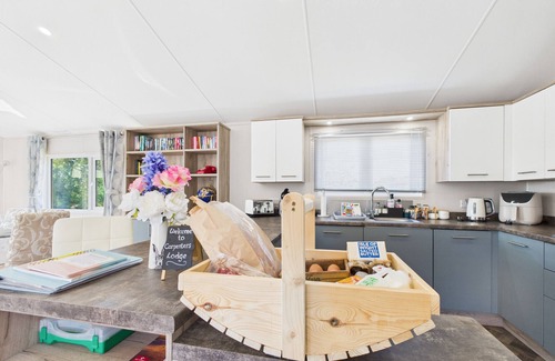 Ryde Ski Chalet | Carpenters Lodge, the perfect dog friendly retreat.