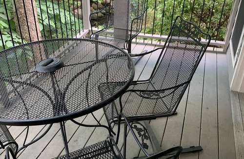 Gatlinburg Cottage | Carr's Northside Cottages