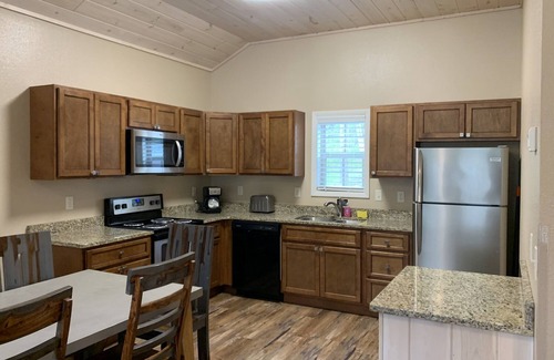 Gatlinburg Cottage | Carr's Northside Cottages - 3 Beds