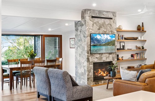 Balmoral Ridge House | Carra Cottage - Beautiful Home Overlooking Stunning Views