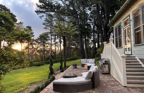 Wentworth Falls House | Carramar House - in the Amphitheatre of Nature