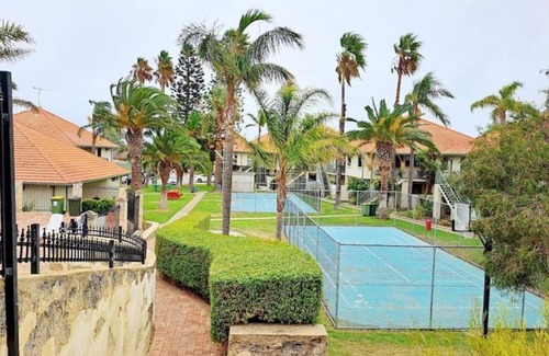 Mandurah Apartment | Carras Loft Villa Near the Sea Sleeps 5