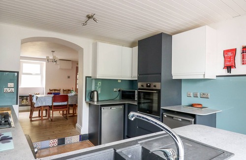 Pembroke Dock House | CARREG GLAS, pet friendly, country holiday cottage in Pembroke Dock