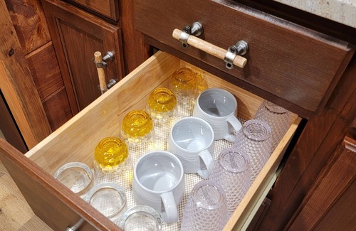 Dahlonega Cottage | Carriage Apt with gorgeous mountain sunset view - 6 miles Dahlonega Town Square