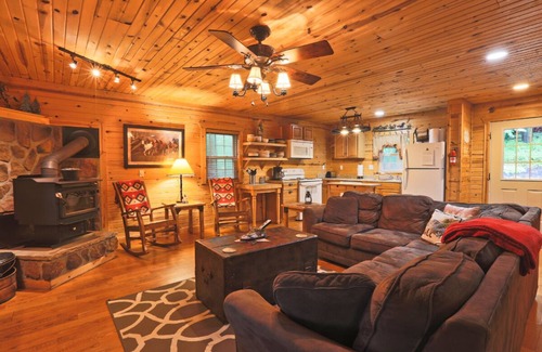 Bladensburg Cabin | Carriage House Cabin #1 - Near Three Rivers
