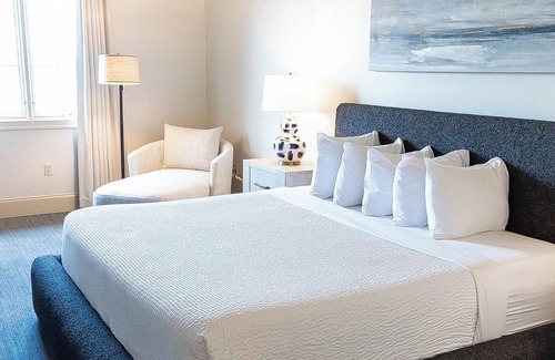 River Ranch Hotel | Carriage House Hotel