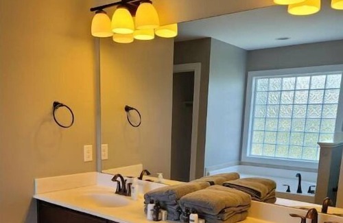 Spring Lake House | Carriage House in Gated Golf Course Community