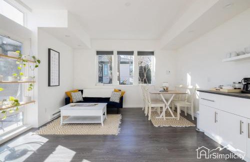 Sunnyside House | Carriage House Near Lake W Fire Pit