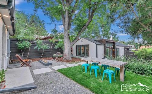 Sunnyside House | Carriage House Near Lake W Fire Pit