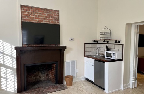 Georgetown Cottage | Carriage House102 at Wedgefield Country Club