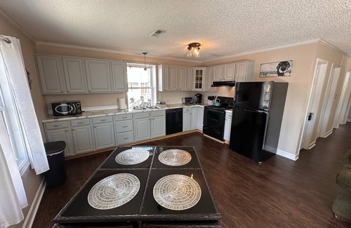 Coinjock House | Carrick Bend -Balcony View of ICW- Dog Friendly!